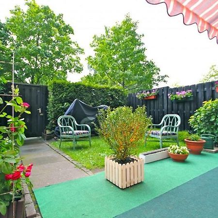 Private Rooms Laatzen Hannover Bagian luar foto