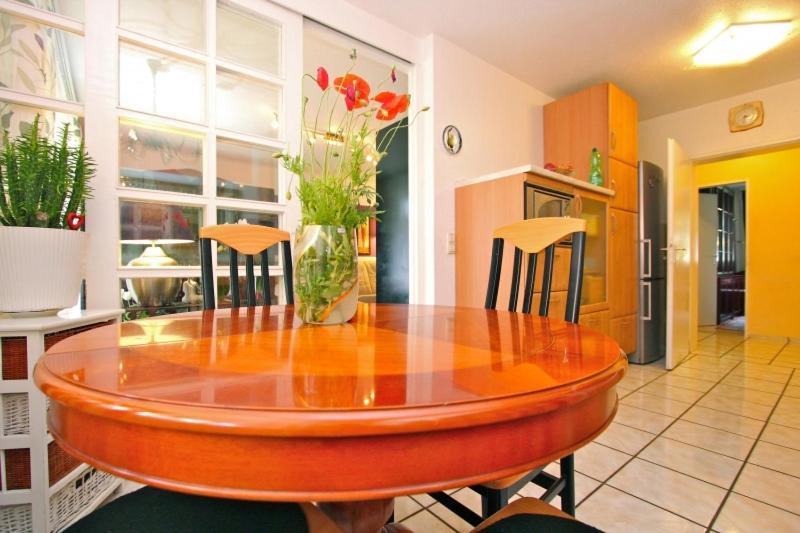 Private Rooms Laatzen Hannover Bagian luar foto